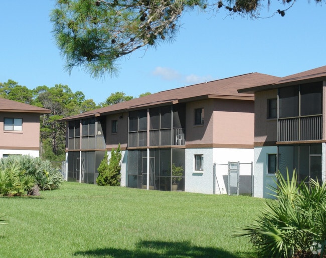 Building Photo - 1712 University Ln