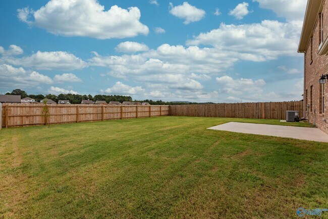 Building Photo - 119 Beaver Brook Pl