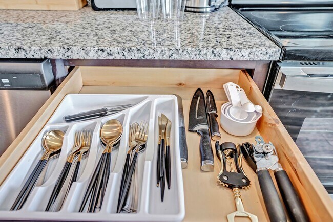 Building Photo - Legacy Executive Retreat | Modern 2BR Townhome for Professionals & Extended Stays