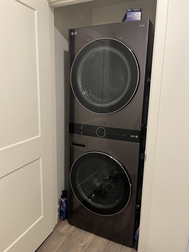 Building Photo - 8258 Spirit St