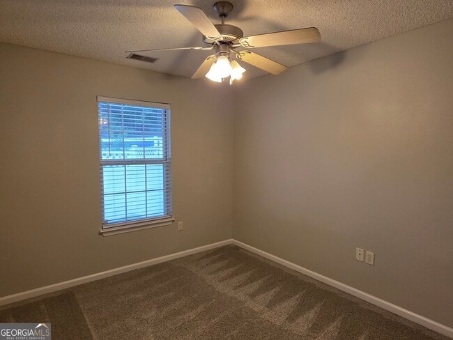 Building Photo - 5022 Winfield Dr
