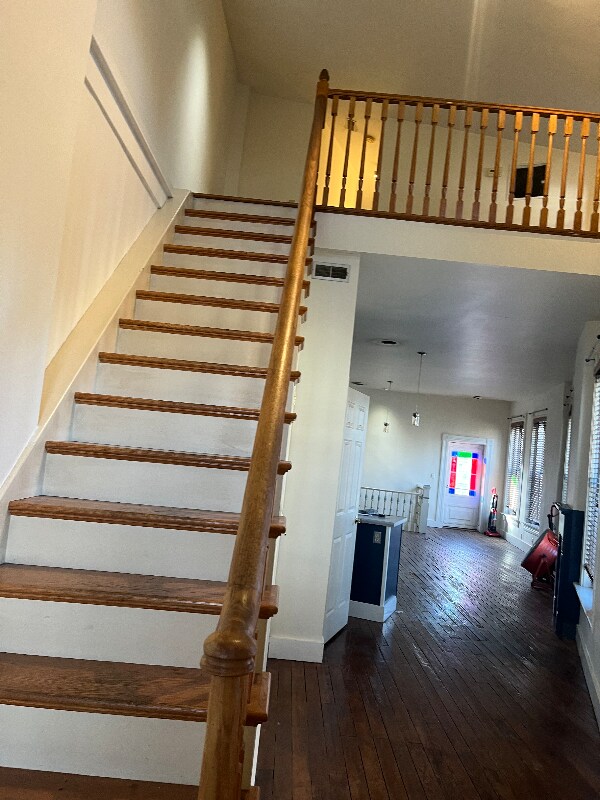 Building Photo - 2873 Colerain Ave