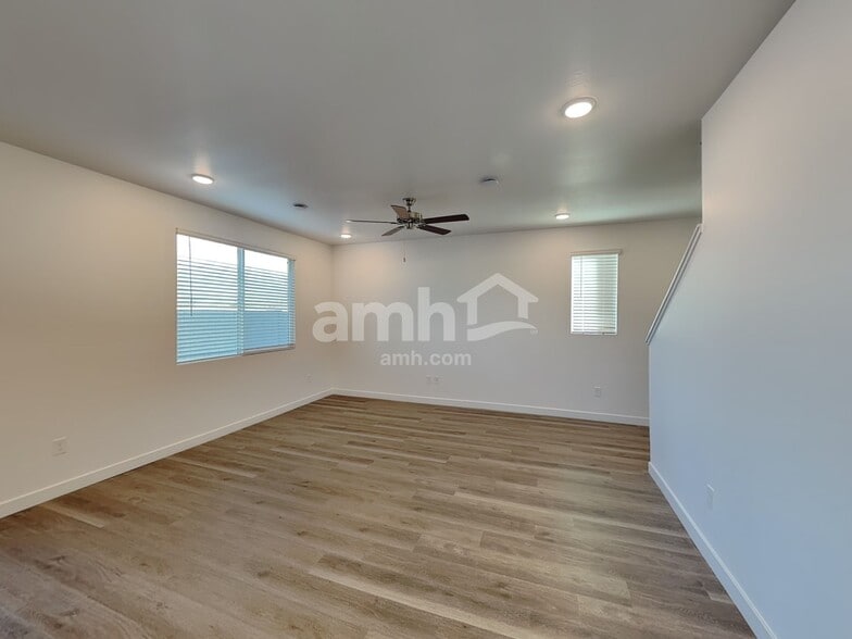 Building Photo - 9730 W Luxton Ln