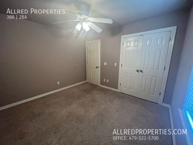 Building Photo - NEW FLOORING TO COME!! Gorgeous Single Fam...