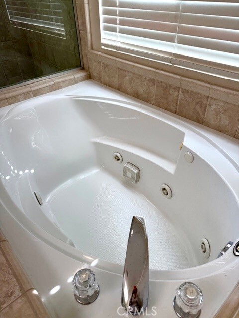 Building Photo - 16605 Quail Country Ave