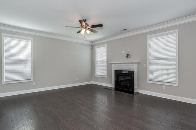 Building Photo - Charming 4 beds 2.5 baths Home in Berewick!