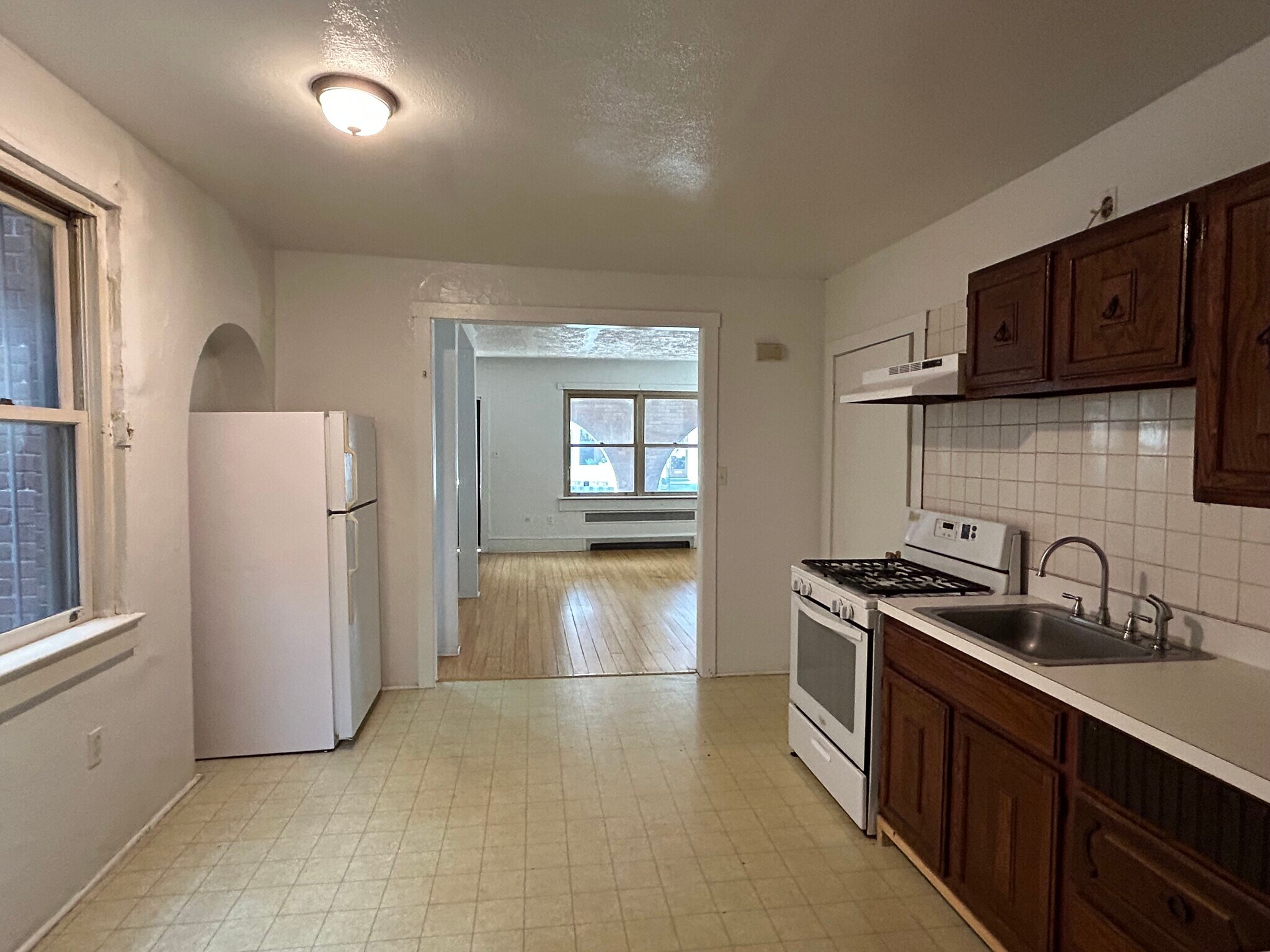 Kitchen p2 - 191 Zerby Ave