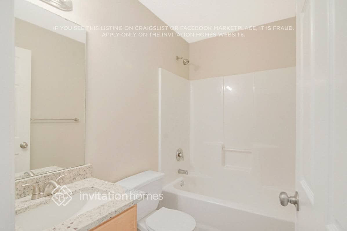 Building Photo - 120 Pebblestone Dr