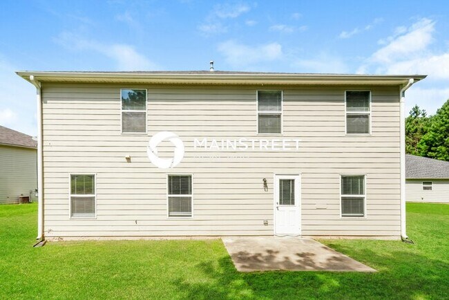Building Photo - 465 Pinevale Ct
