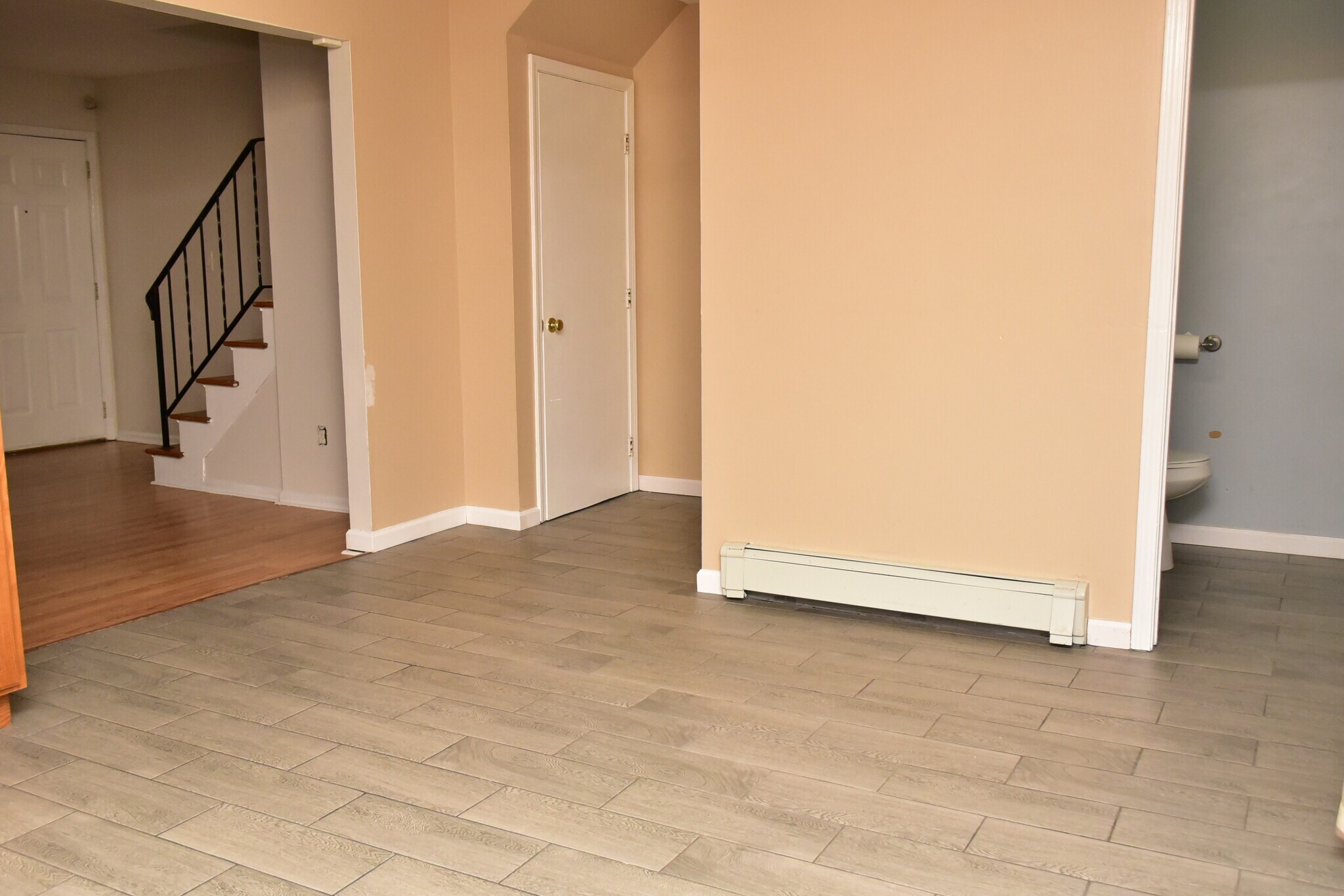 Building Photo - 65 Corinthian Ave