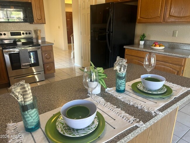 Building Photo - 15845 N 50th St