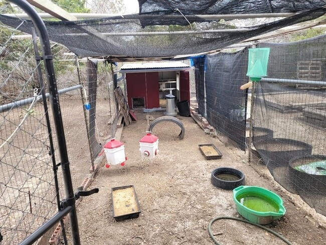 Building Photo - 10501 Hill Country Skyline