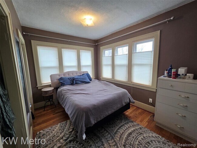 Building Photo - 226 Fielding St