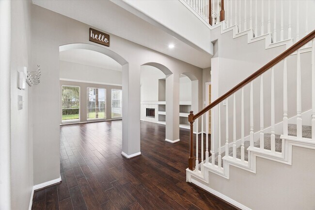 Building Photo - 9215 Colonyway Ct