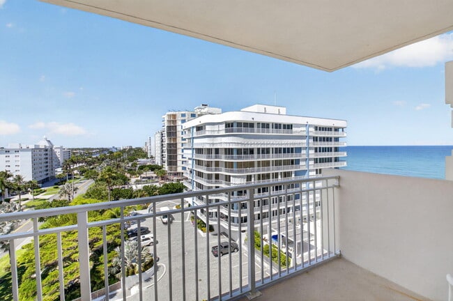 Building Photo - 3215 S Ocean Blvd
