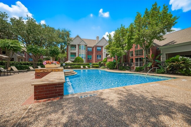 Building Photo - 1330 Old Spanish Trl