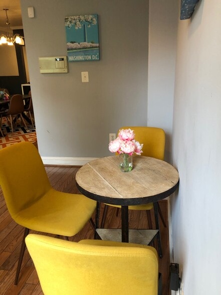 Building Photo - 734 Quincy St NW