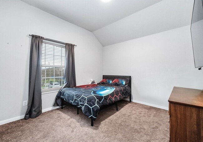 Building Photo - 532 N 6th St