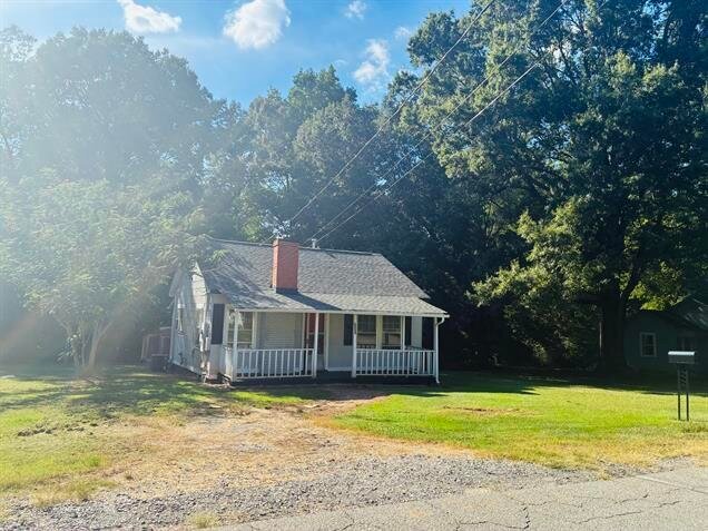Building Photo - 609 North Dr