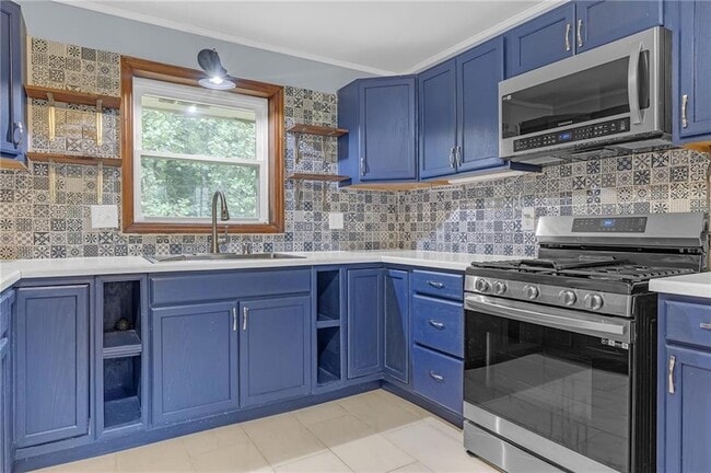 Building Photo - 5960 Brookdale Ln SW
