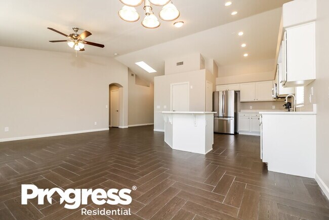 Building Photo - 13197 W Ocotillo Ln