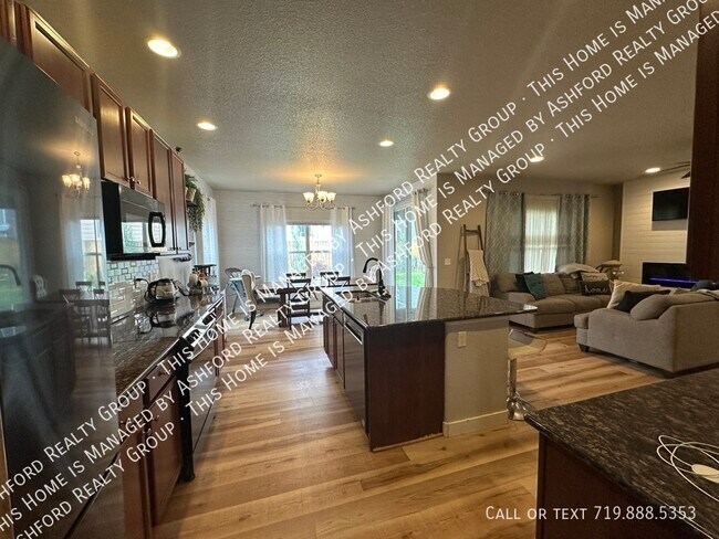 Building Photo - 7772 Wagonwood Pl