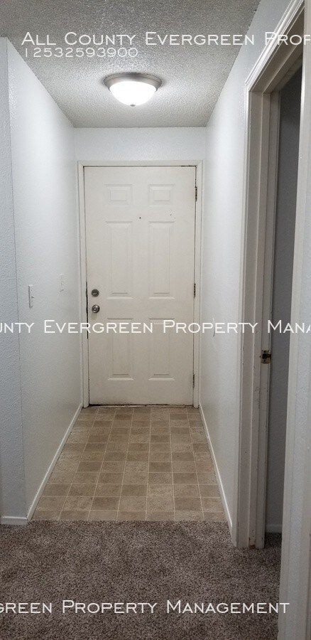 Building Photo - 226 Seattle Blvd S