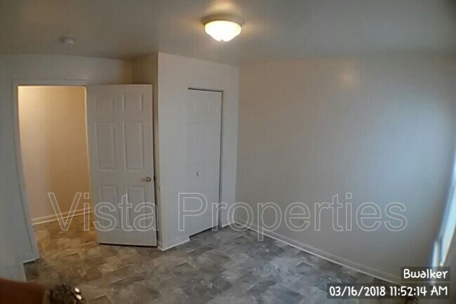 Building Photo - 420 Marret Ave