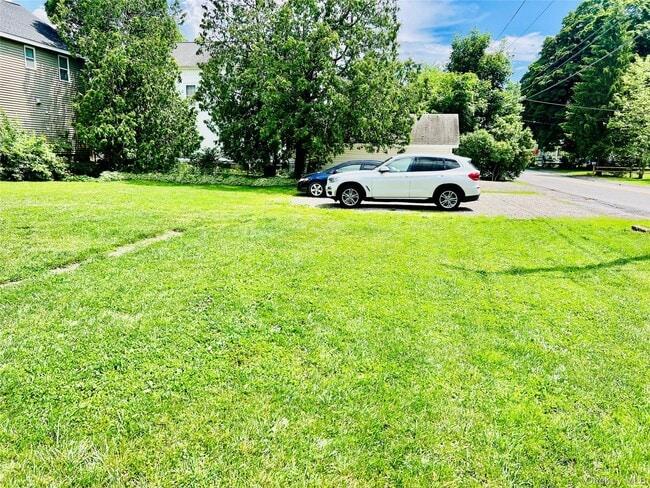 Building Photo - 1133 NY-311