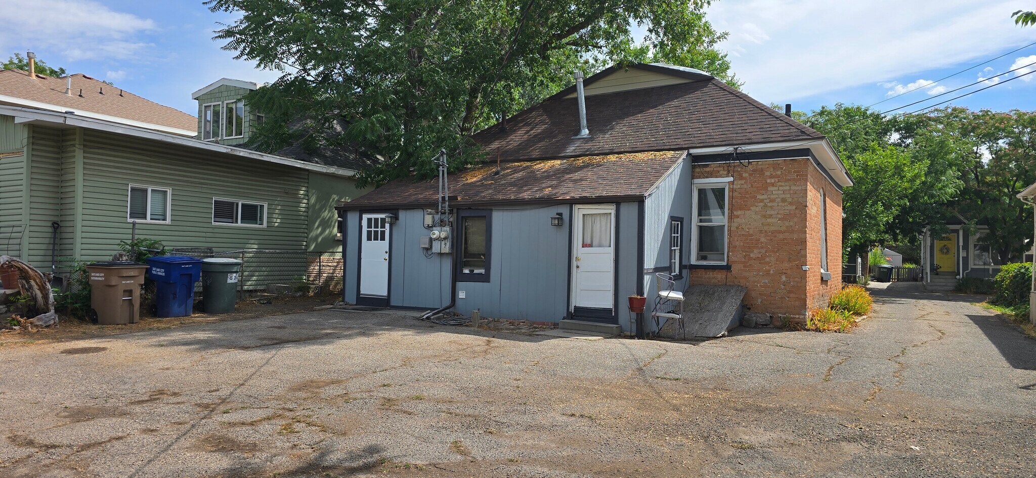 Building Photo - 534 Windsor St E