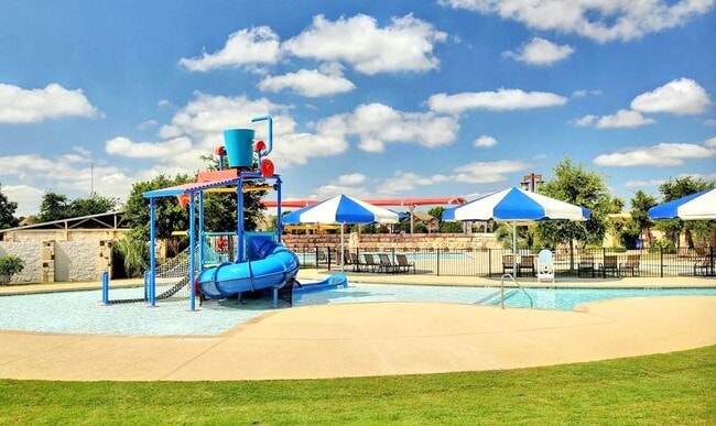 Building Photo - 3009 Silvergrass Cv