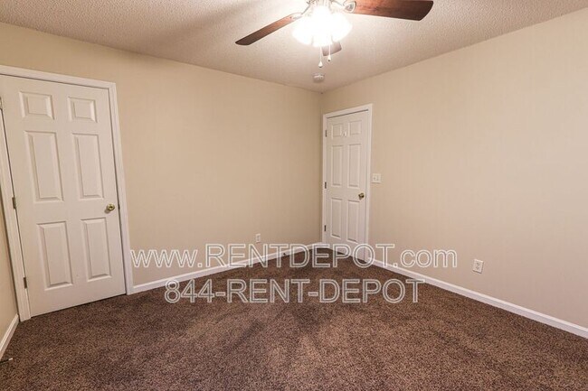 Building Photo - 8001-8005 Alexandra Ln, Newburgh, IN, 4763...