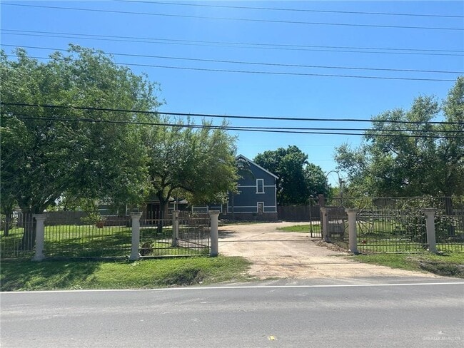 Building Photo - 311 Minnesota Rd