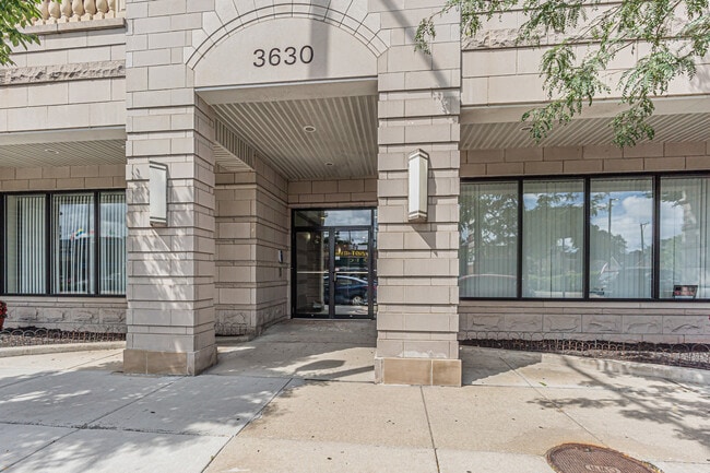 Building Photo - 3630 N Harlem Ave