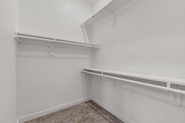 Building Photo - 604 Kimbro St