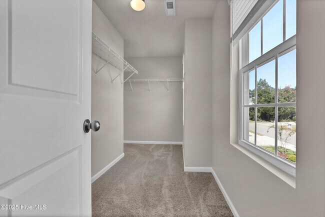 Building Photo - 201 Bungalow Rd