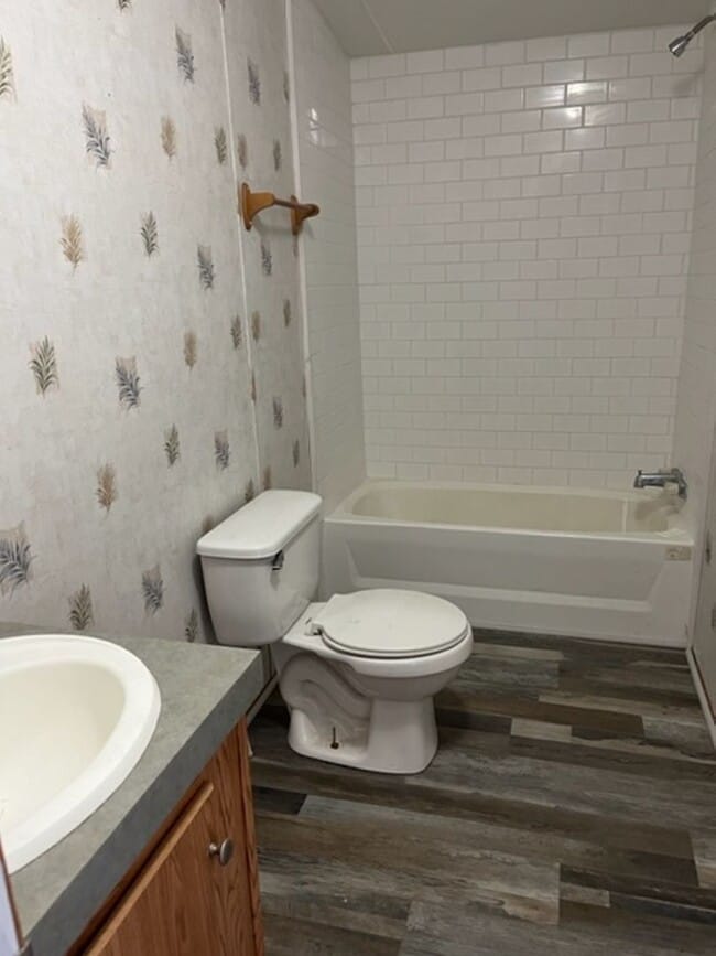 Building Photo - Singlewide in the country