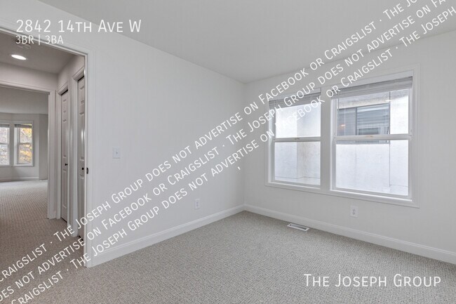 Building Photo - 2842 14th Ave W