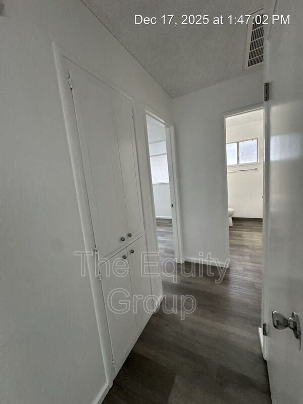 Building Photo - 2726 S Sallee Ct