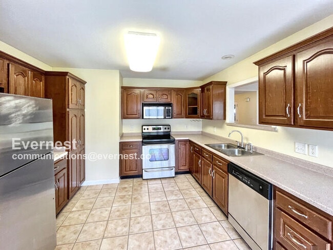 Building Photo - 1720 Hawk Run Ln