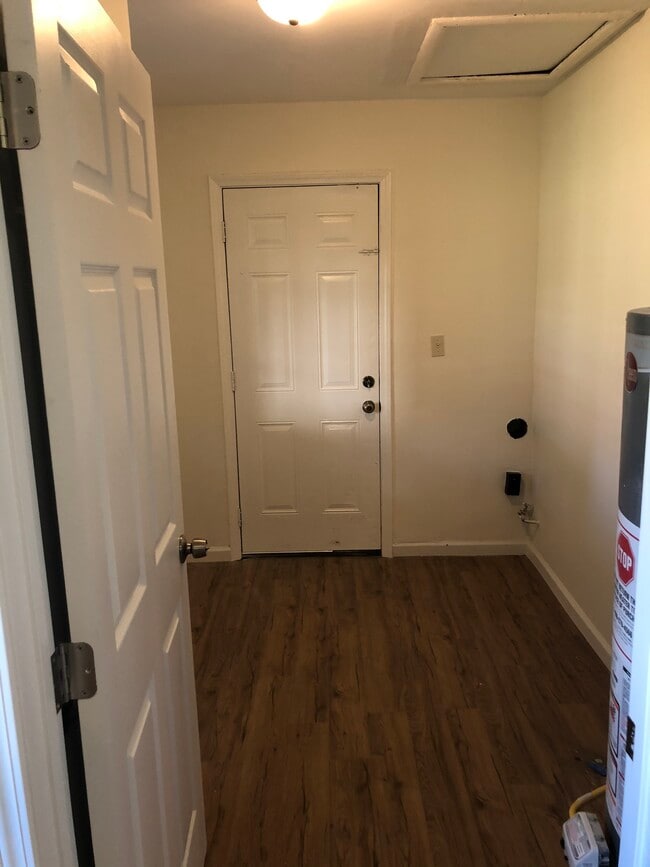 Utility Room - 9215 ARISTIDES DR