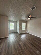 Building Photo - 1117 Burkett St