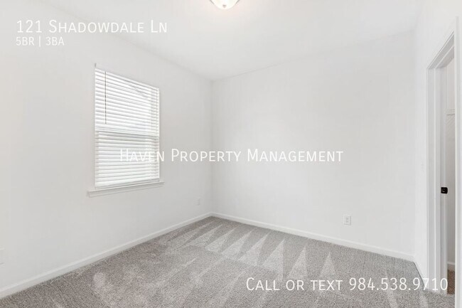 Building Photo - 121 Shadowdale Ln