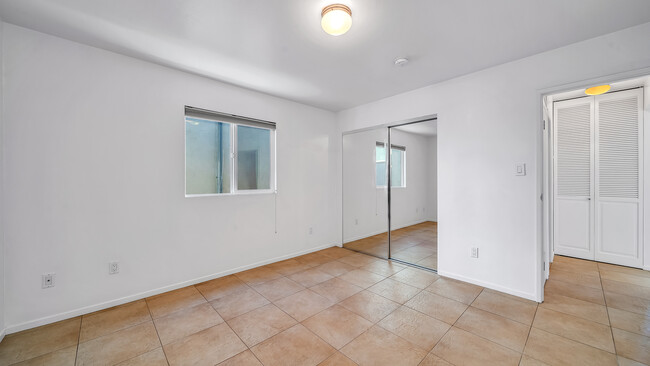 Bedroom 2 - 475 Carroll Ave