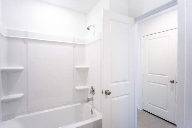 Building Photo - 5610 Shelford Birch Dr