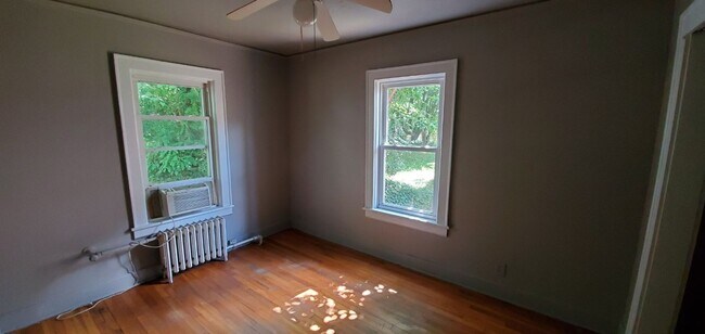 Building Photo - 2506 Spring Garden St