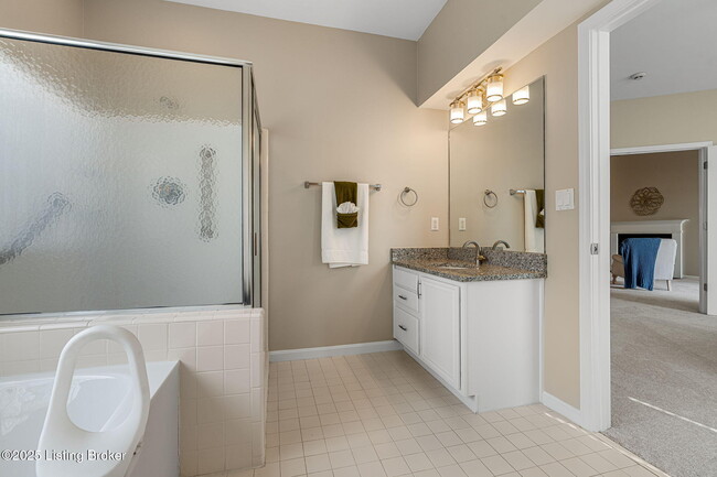 Building Photo - 3101 N Hurstbourne Pkwy