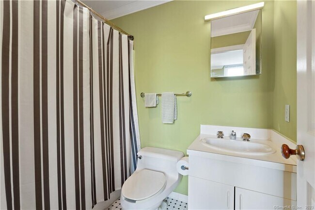 Building Photo - 95 Audubon St