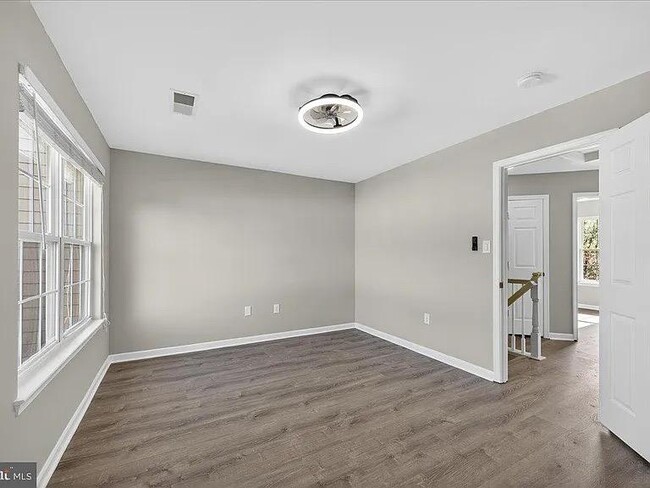 Building Photo - 22989 Whitehall Terrace