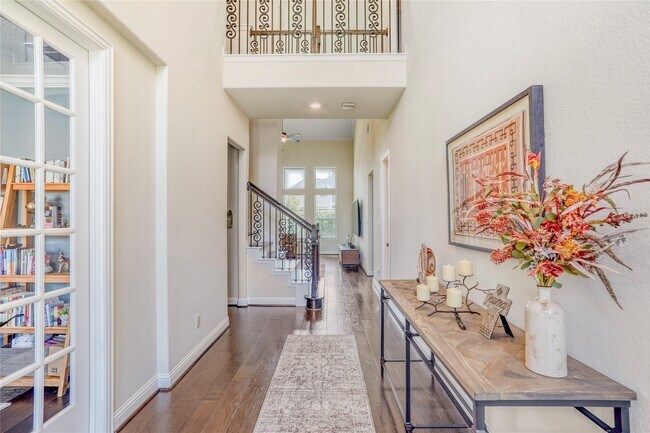 Building Photo - 6318 Sunstone Falls Ln